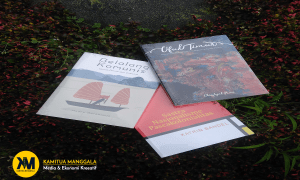 buku indie. belalang komunis. sastra nasionalisme. ufuk timur